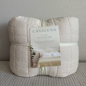 NWT King Heavyweight Linen Blend Quilt Natural - Casaluna
